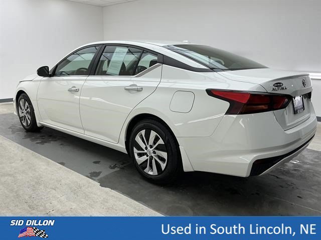 Used 2020 Glacier White Nissan 2.5 S image 4