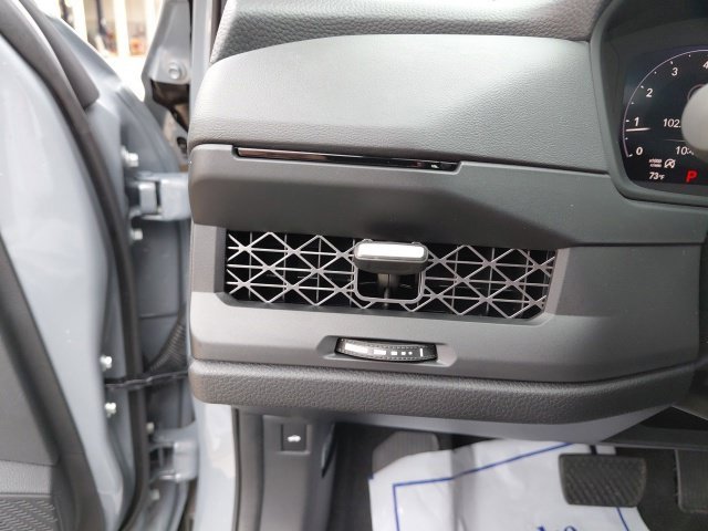New 2026 Urban Gray Pearl Honda SE image 12
