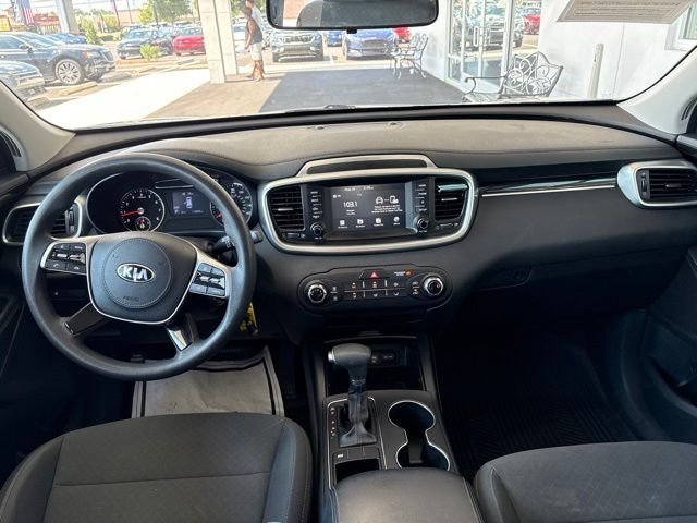 Used 2019 Titanium Silver Kia LX image 29