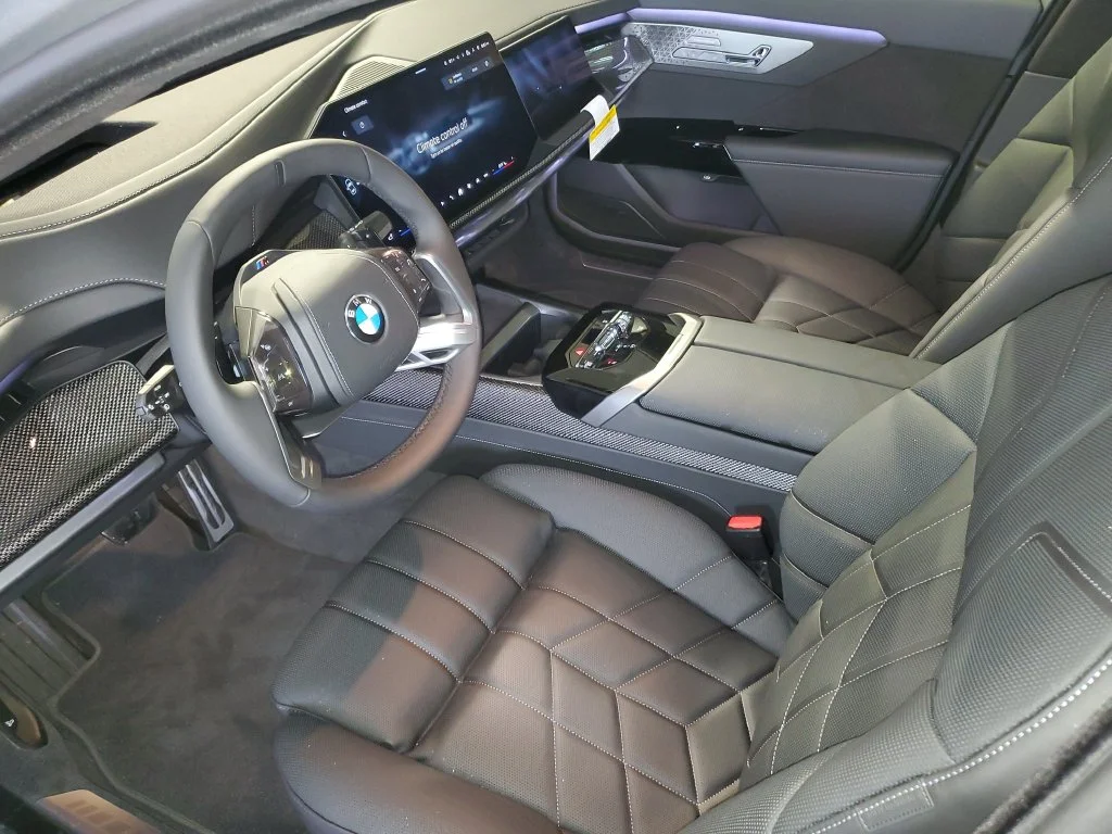 New 2027 BMW Individual Two-Tone Oxide Grey Metallic with Black Sapphire Metallic BMW  image 15