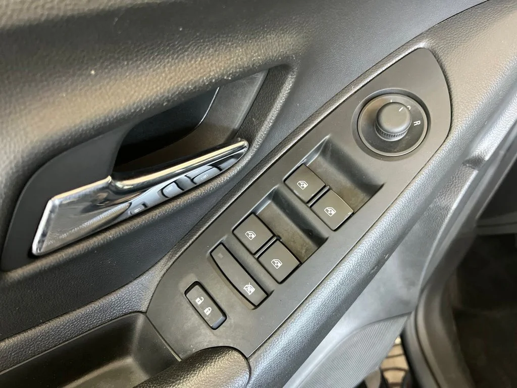 Used 2021 Black Chevrolet LT image 4
