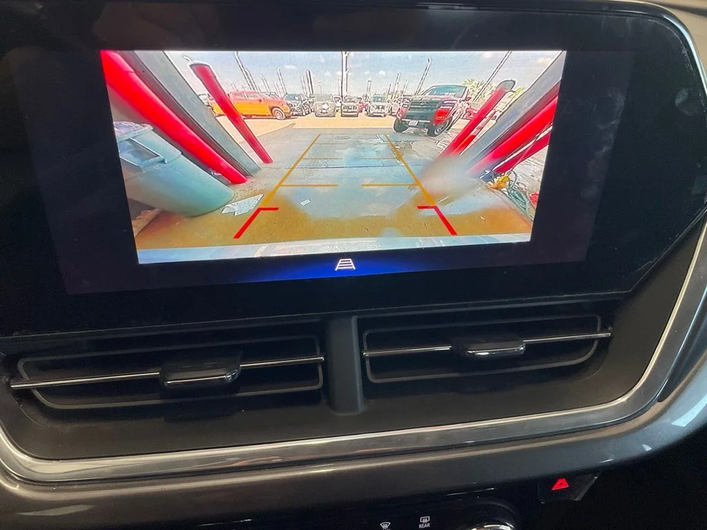 Used 2024 Gray Chevrolet ACTIV image 8