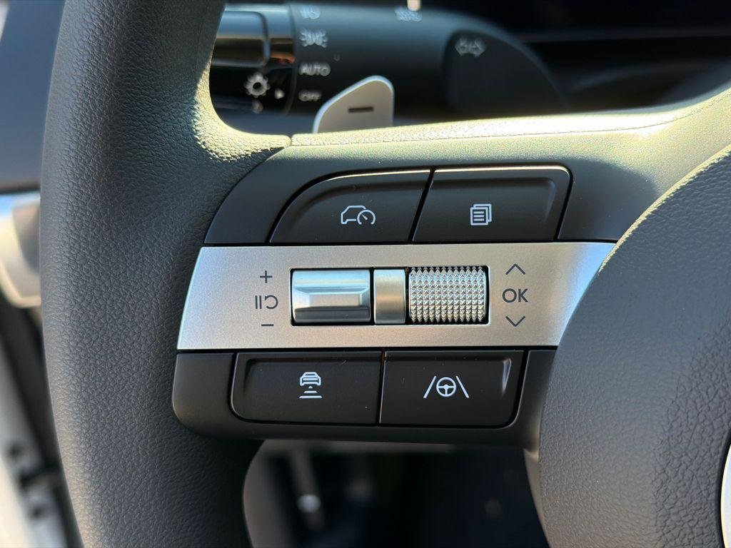 New 2026 White Hyundai SEL AWD image 25