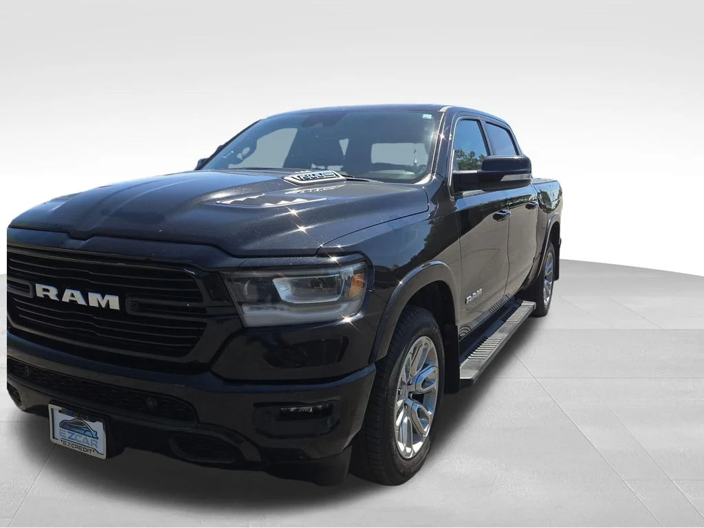 Used 2022 Diamond Black Ram Laramie image 15