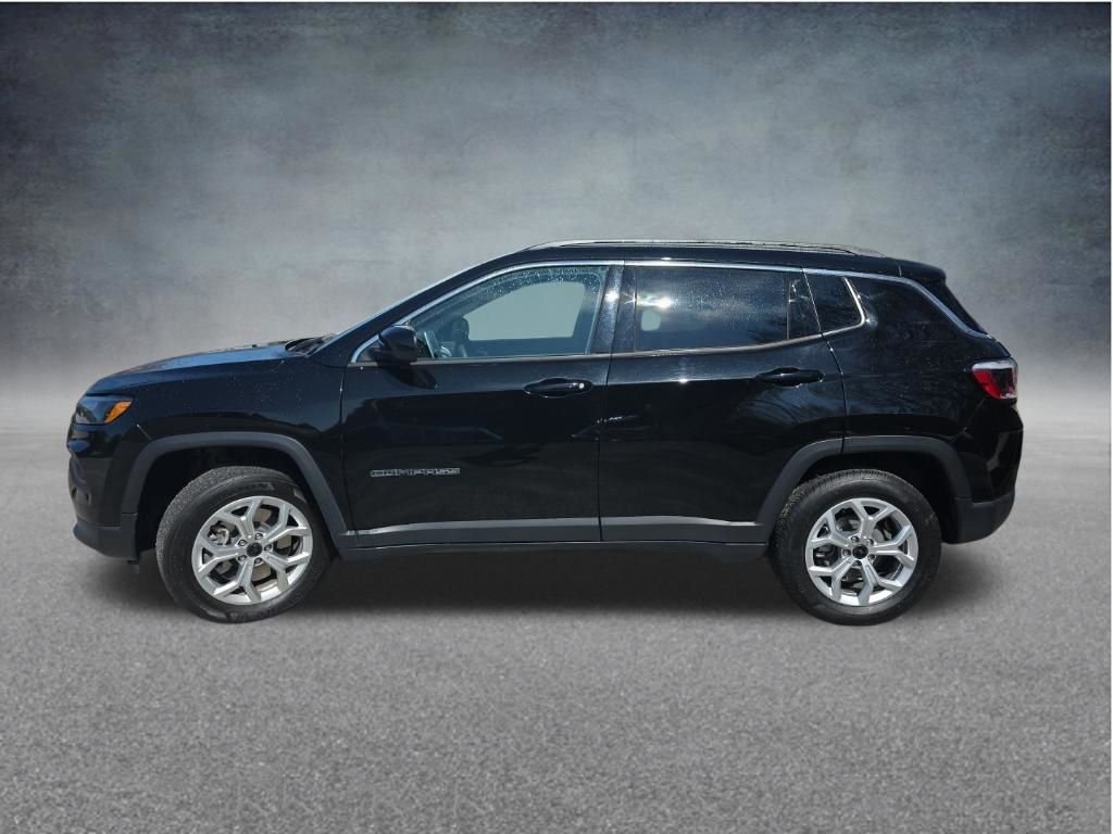 Used 2025 Black Jeep Latitude image 8