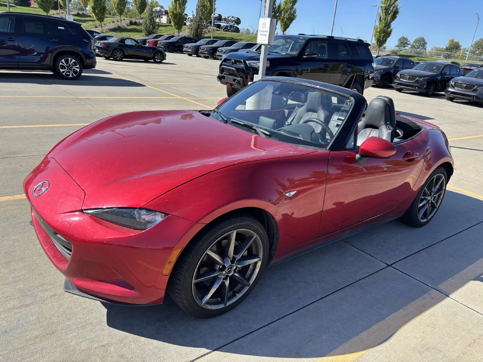 Used 2016 Red Mazda Grand Touring image 1