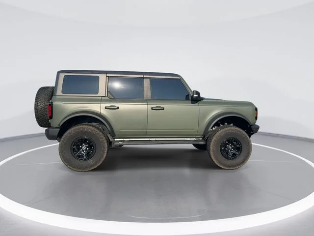 Used 2022 Silver Ford Wildtrak image 8
