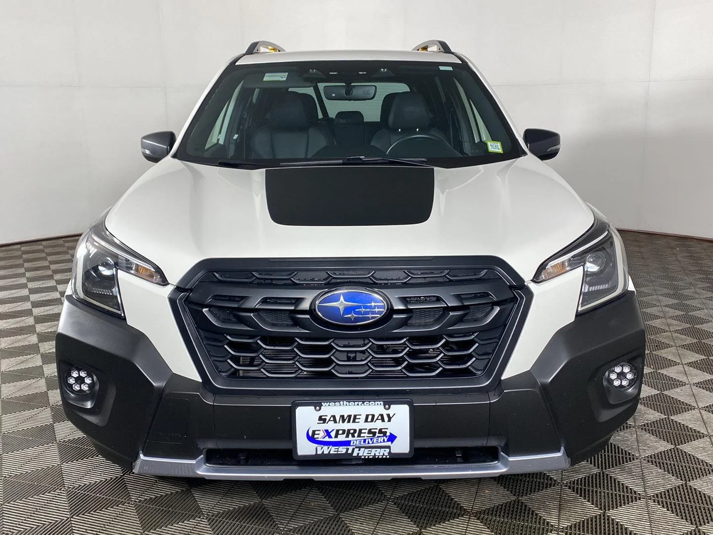 Used 2023 Crystal White Pearl Subaru Wilderness image 11