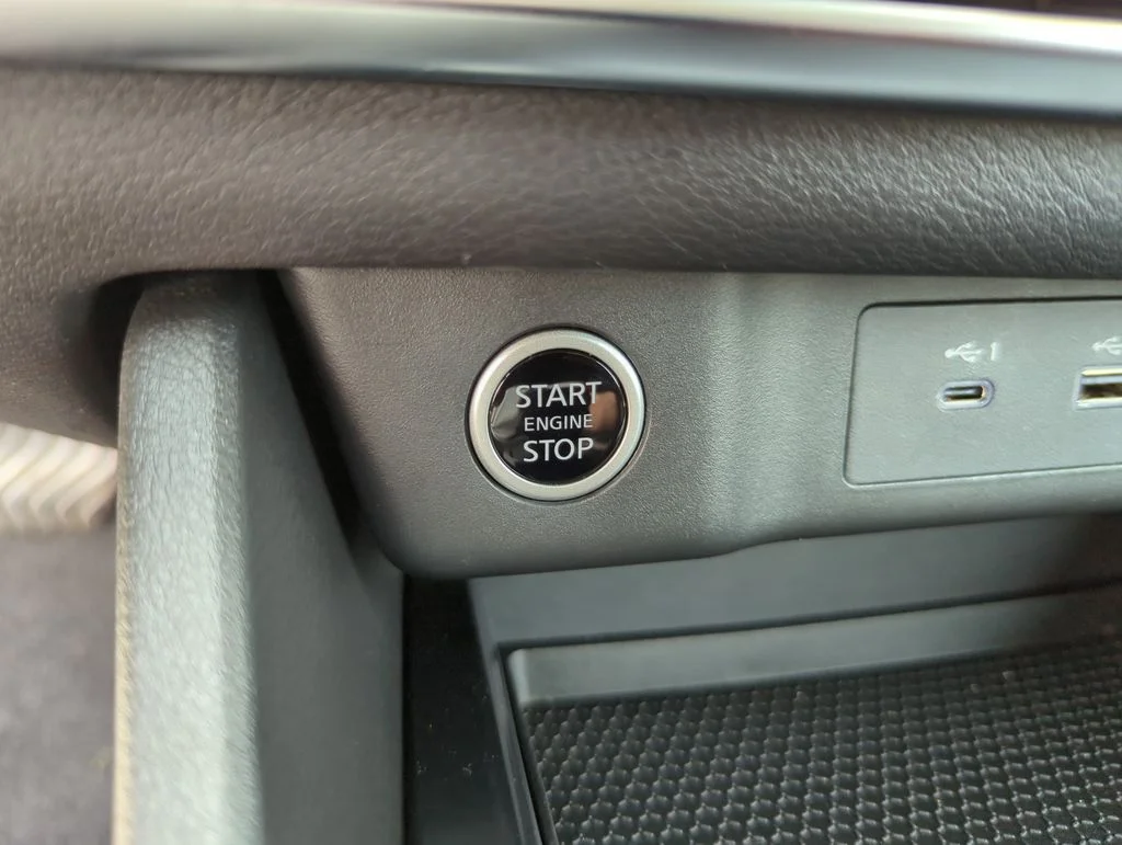 Used 2023 White Nissan SV image 46