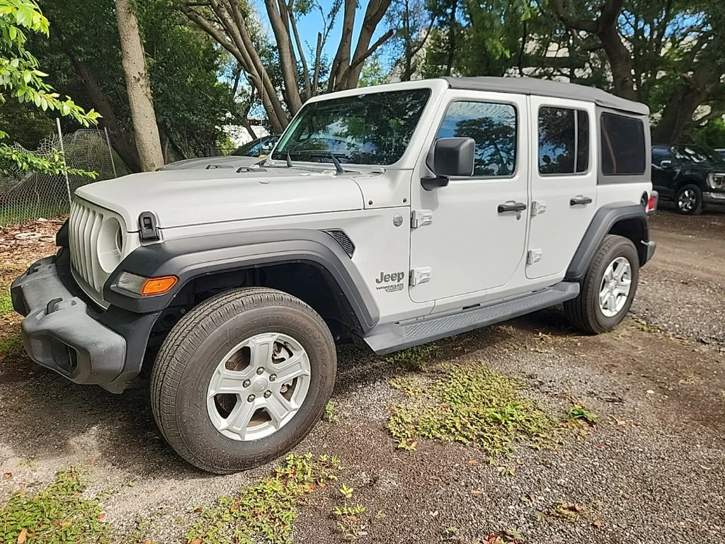 Used 2019 Bright White Clearcoat Jeep Sport S image 1
