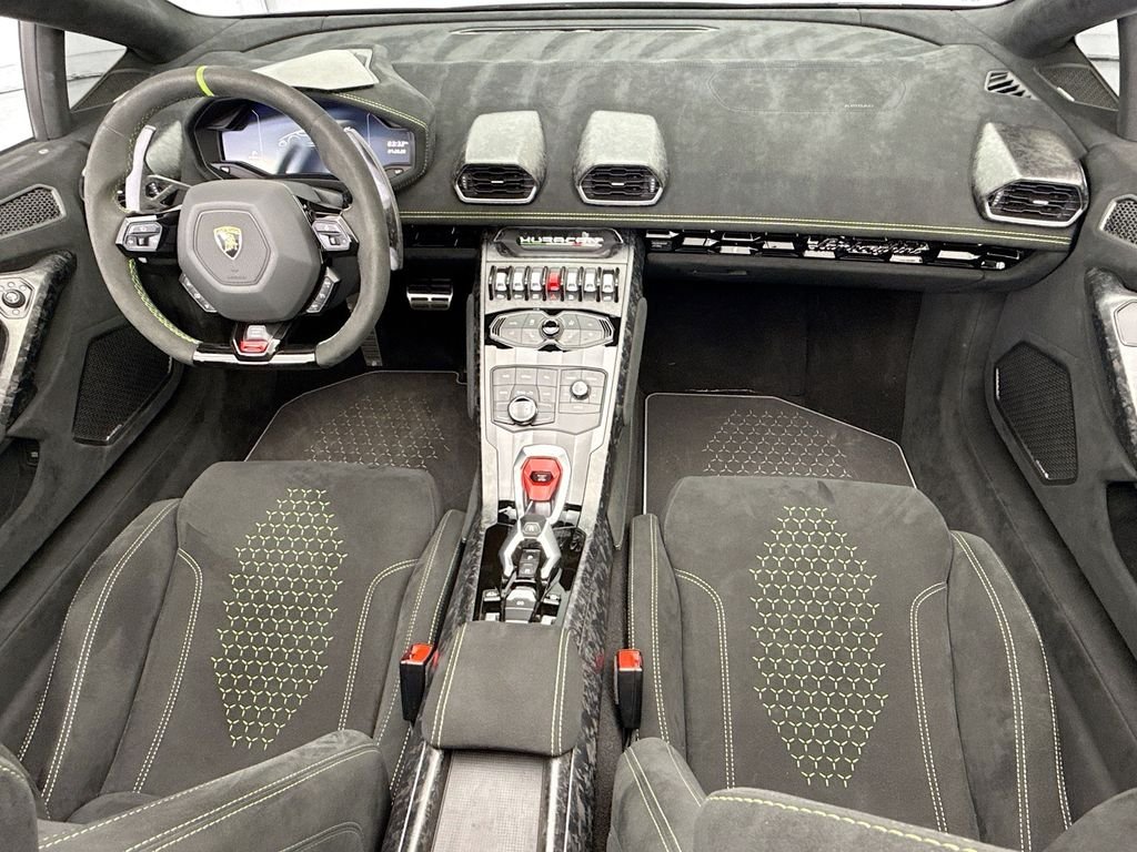 Used 2018 Nero Noctis Lamborghini Performante image 24
