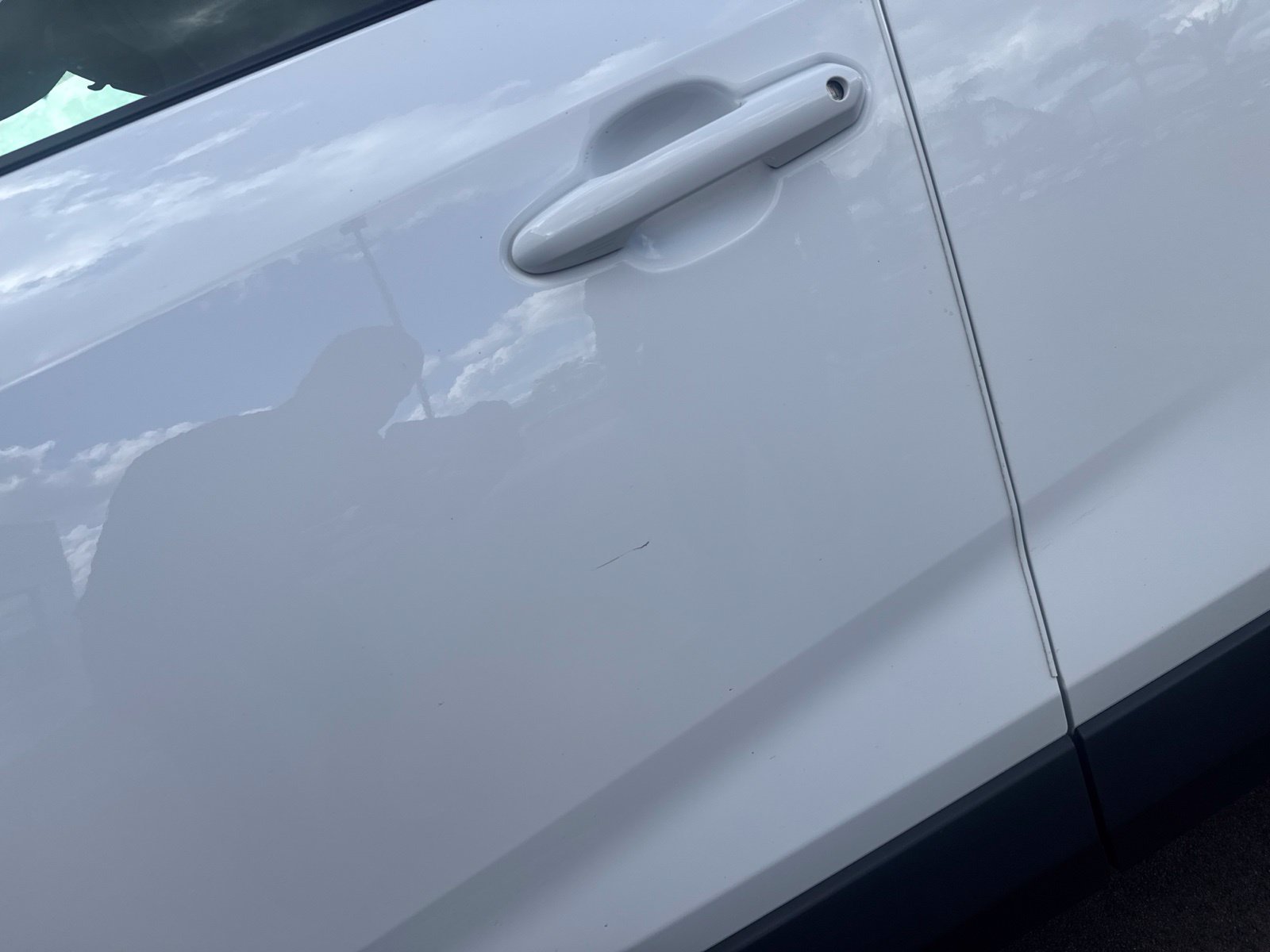 Used 2024 White Toyota XLE image 12