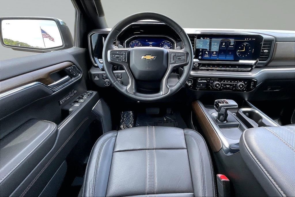 Used 2024 Dark Ash Metallic Chevrolet High Country image 5