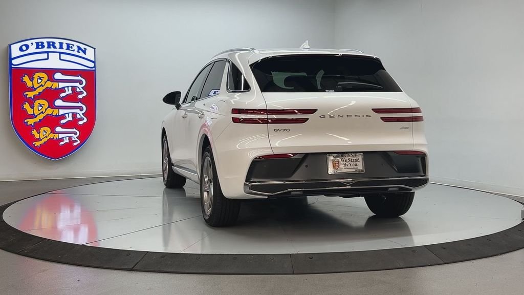 New 2026 Alta White Genesis 2.5T image 6
