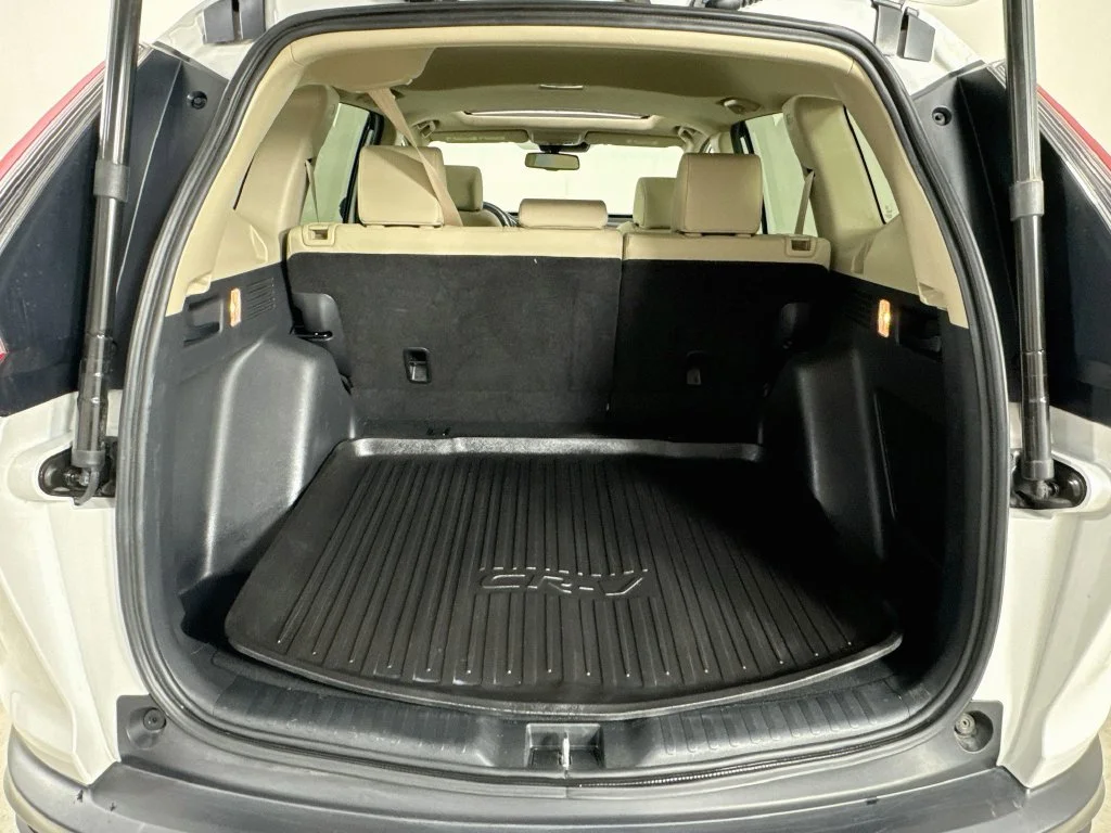 Certified Used 2021 White Honda Touring image 32