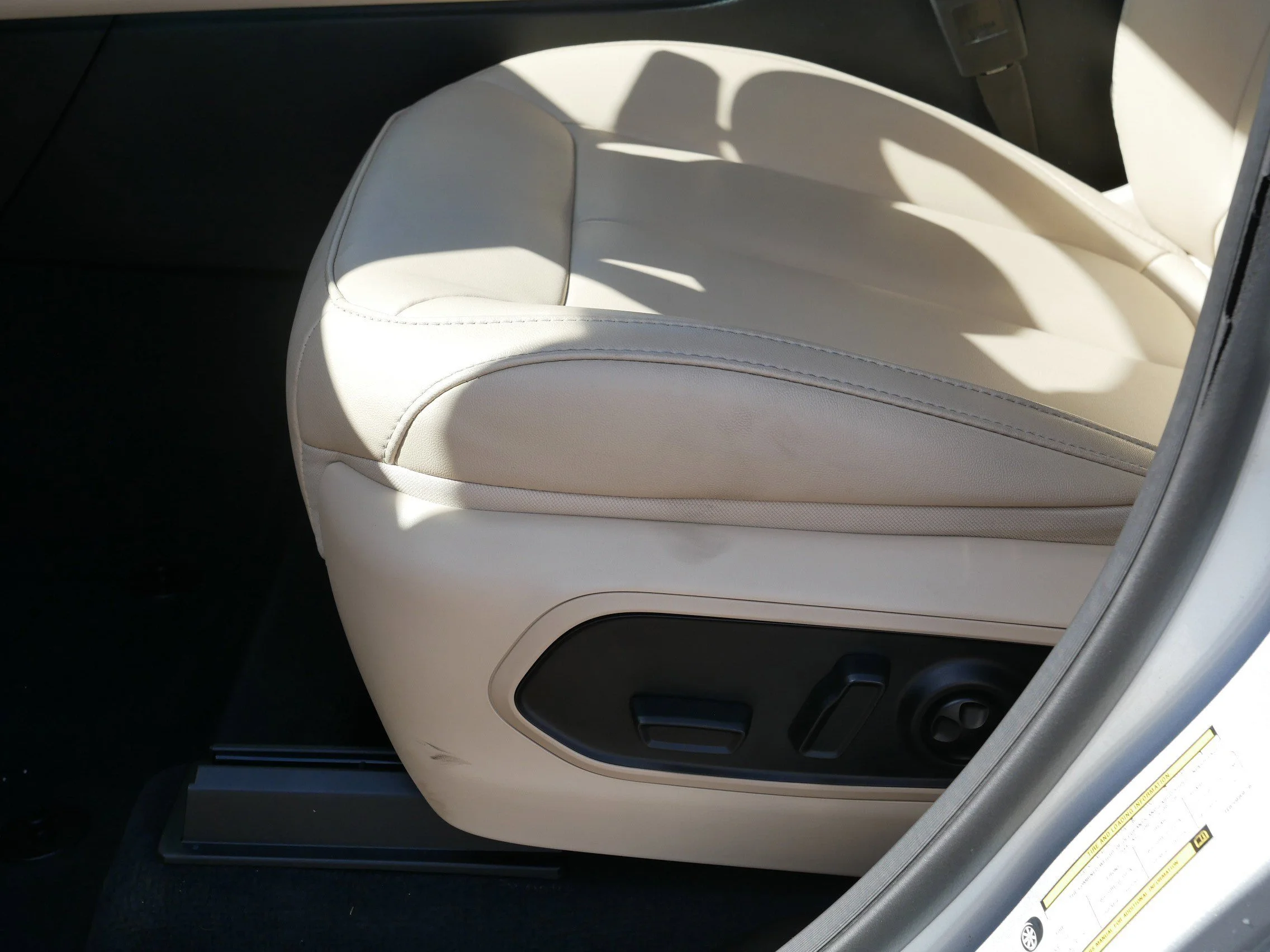 Used 2024 Silver Zynith Jeep Limited image 20