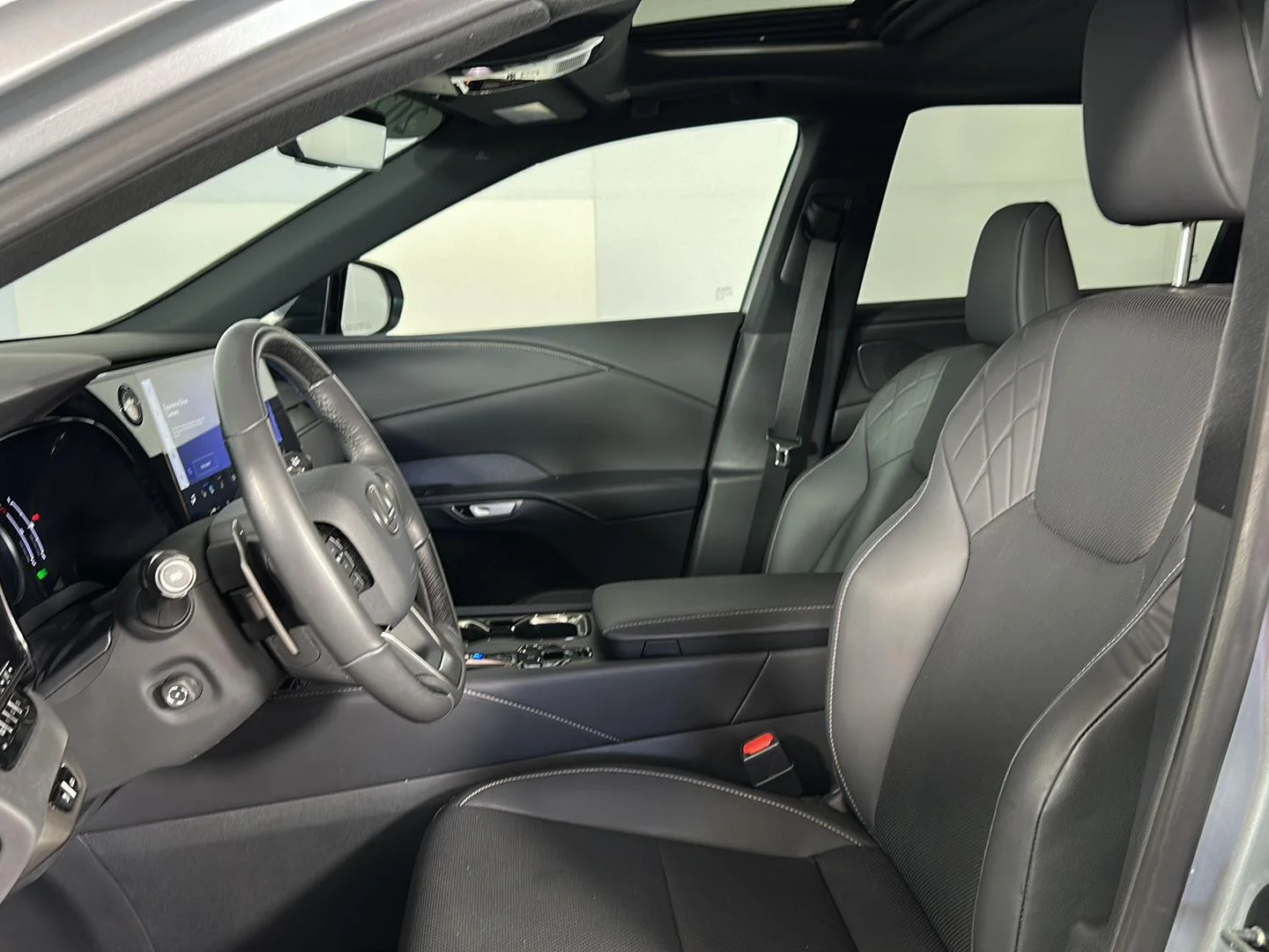 Used 2023 Nebula Gray Pearl Lexus RX 350h Premium image 7