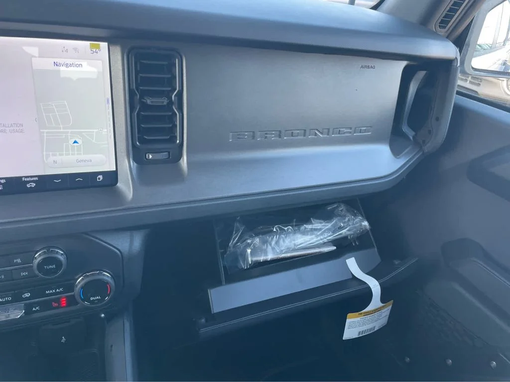 New 2025 Oxford White Ford Badlands® image 23