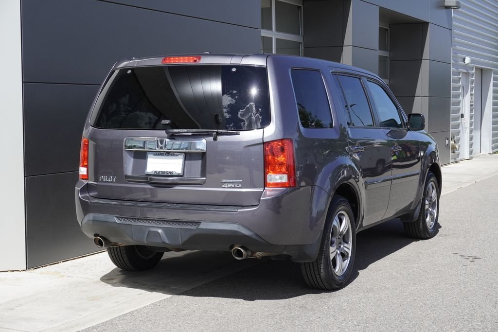 Used 2015 Honda Pilot SE with VIN 5FNYF4H31FB052495 for sale in Broomfield, CO
