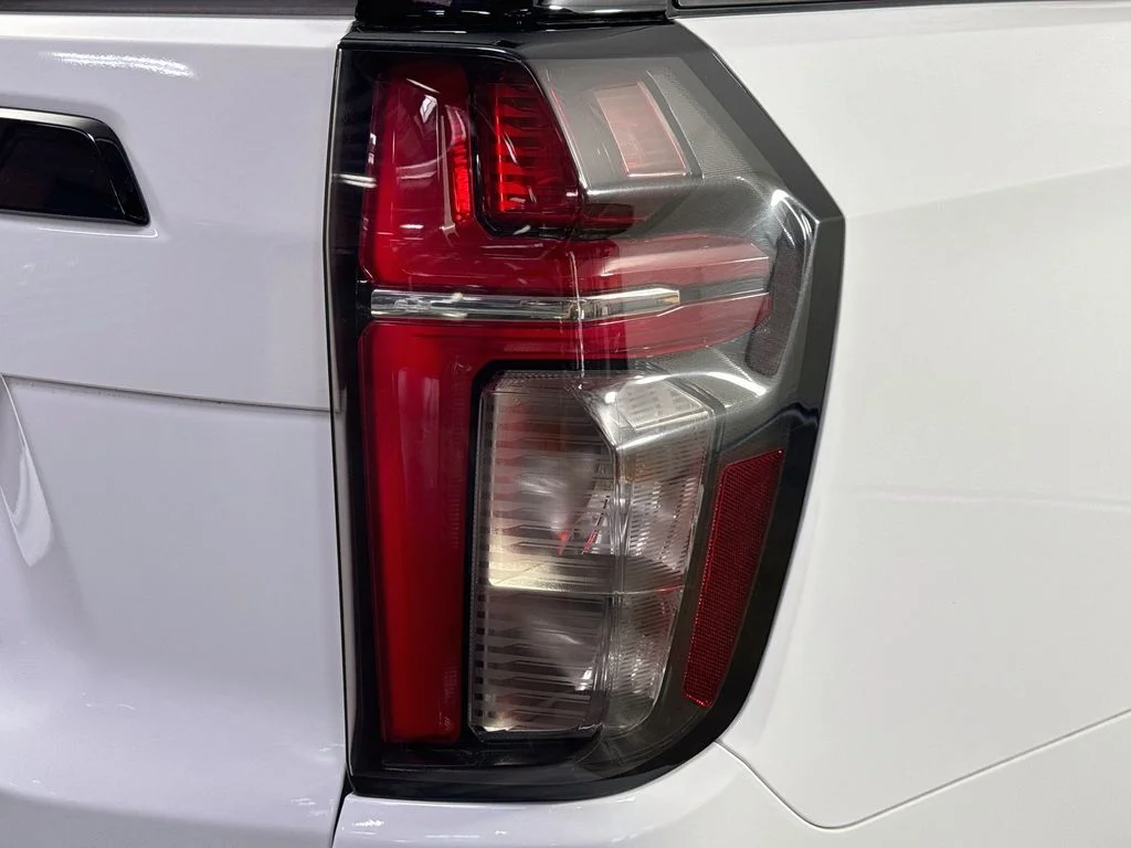 Used 2023 White Chevrolet Z71 image 33