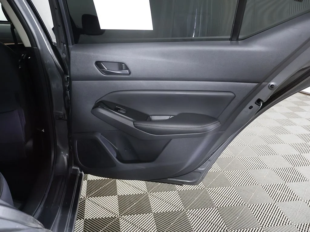 Used 2023 Gray Nissan 2.5 SV image 27