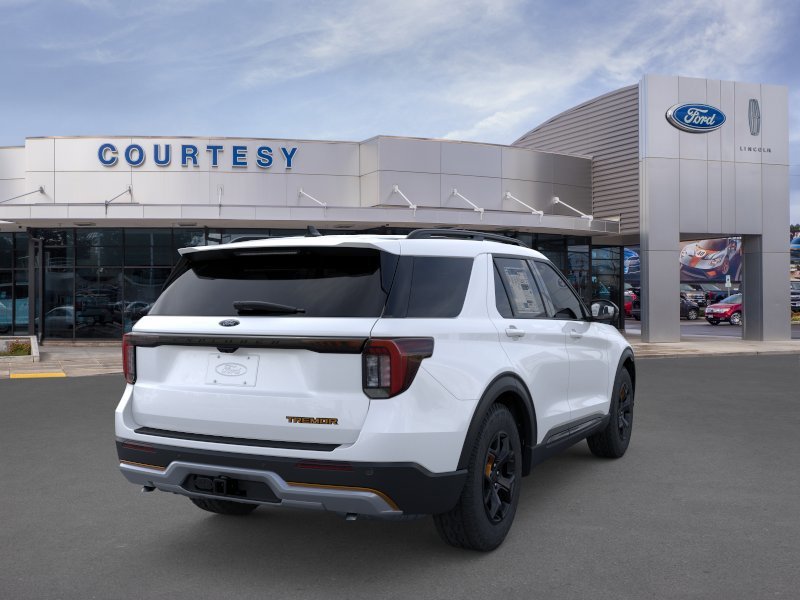 New 2026 Star White Metallic Tri-Coat Ford Tremor® image 8