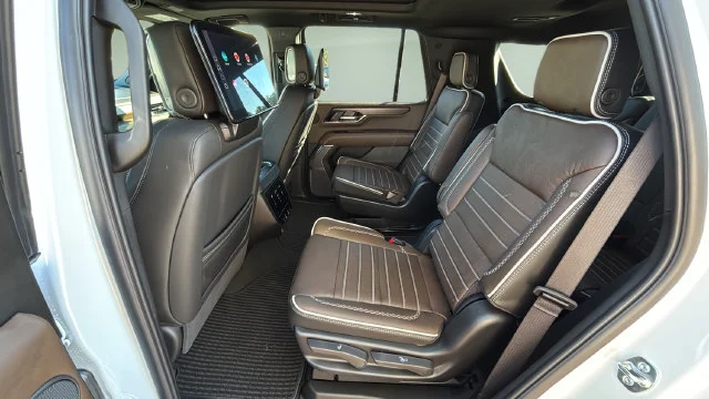 Used 2026 White GMC Denali Ultimate image 20
