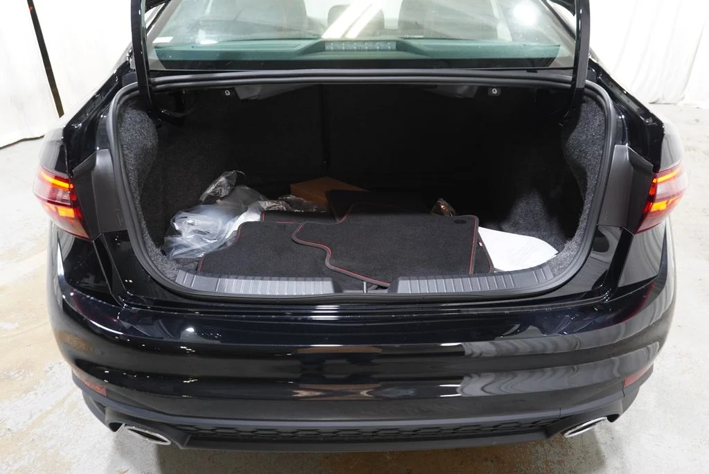 New 2027  Volkswagen 2.0T Autobahn image 25
