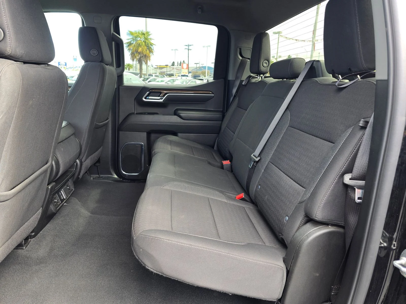 2025 Chevrolet Silverado 1500 LT - Photo 32