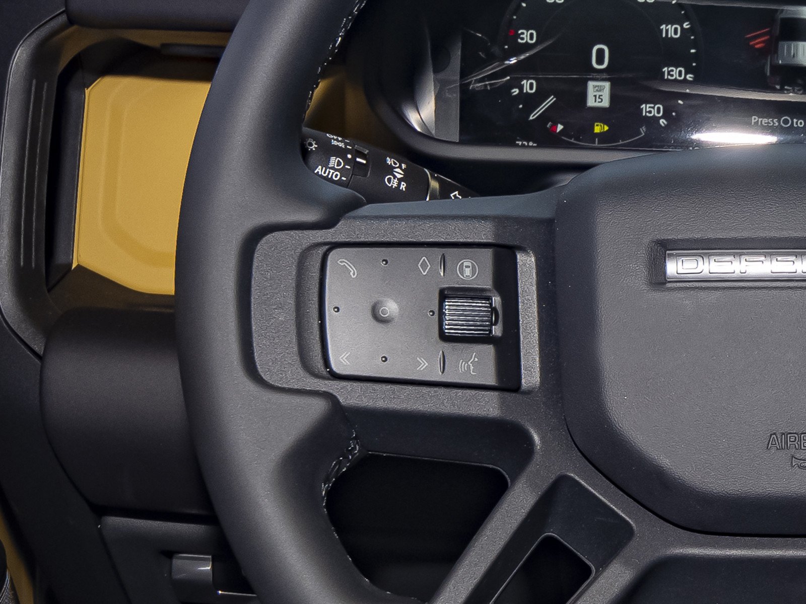 New 2026 Deep Sandglow Yellow Land Rover  image 15