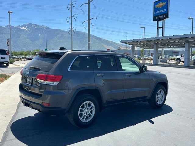 Used 2019 Gray Jeep Laredo E 4x4 image 7