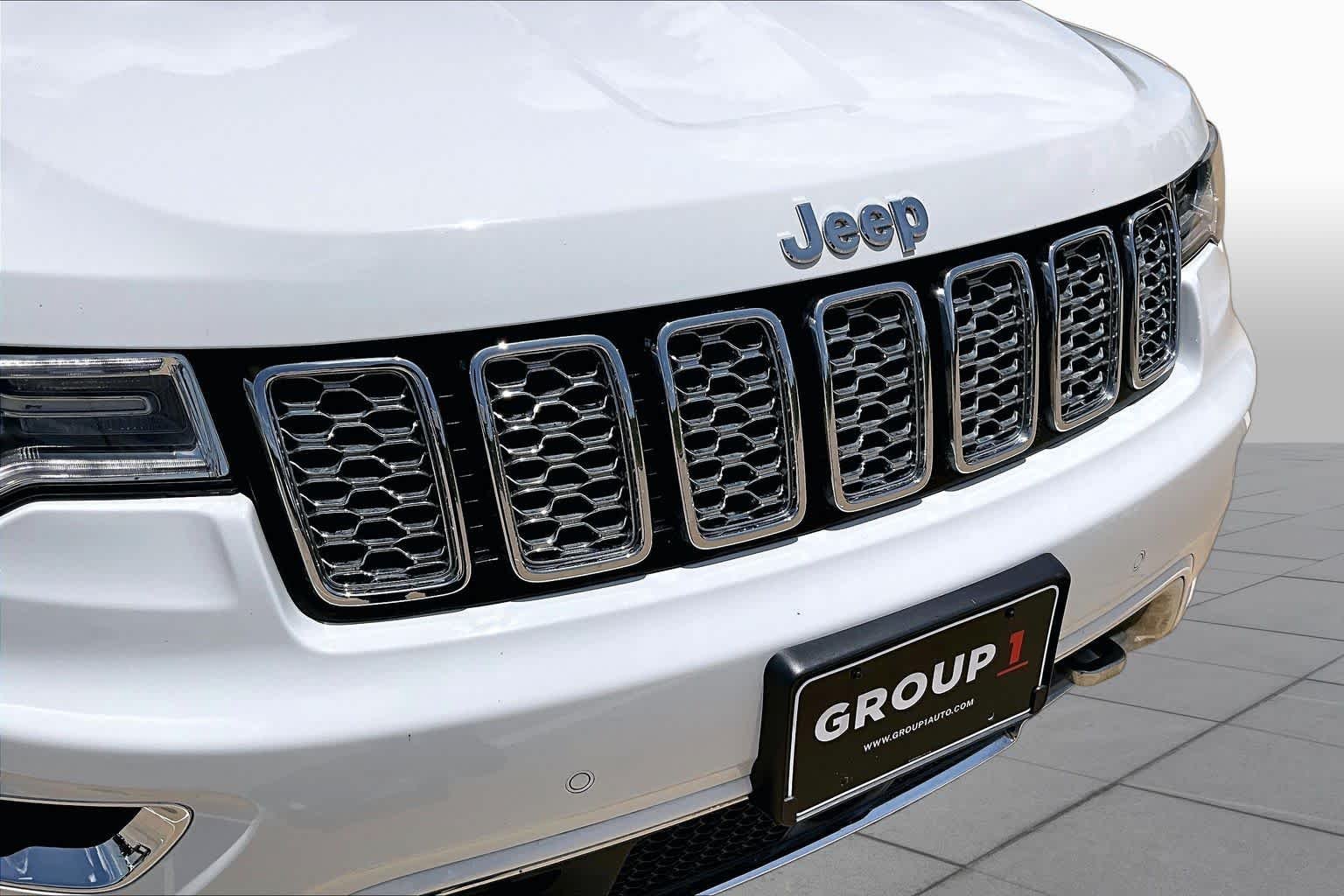 Used 2020 Bright White Clearcoat Jeep Overland image 30