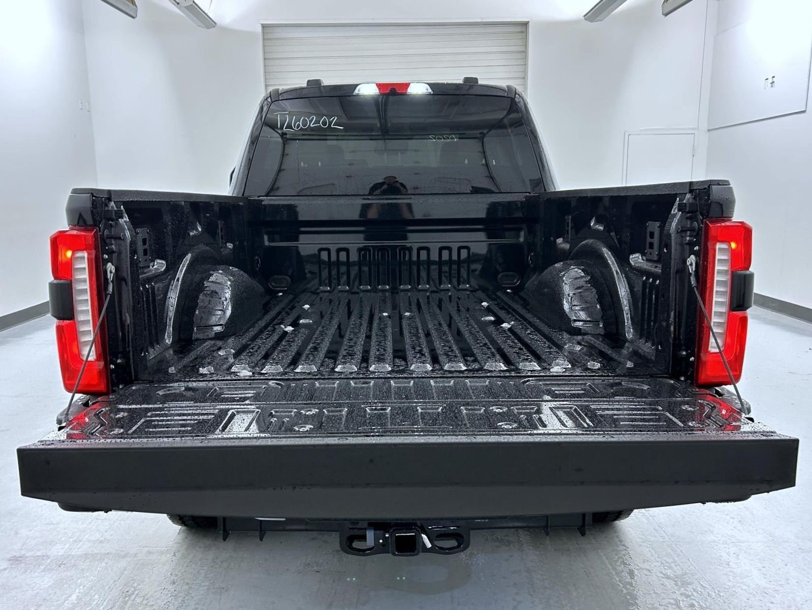 New 2026 Agate Black Metallic Ford XLT image 21