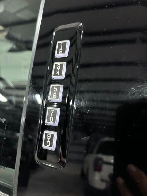Used 2015 Silver Ford Platinum image 28