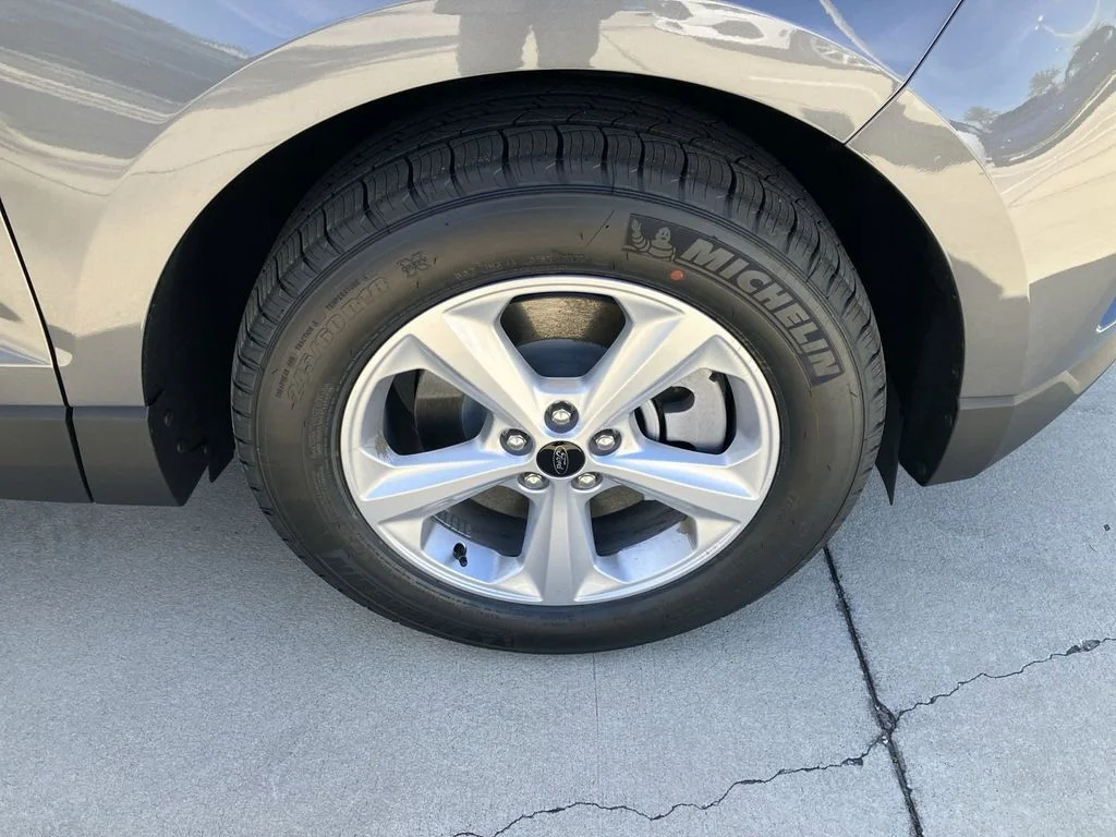New 2024 Gray Ford SE image 16