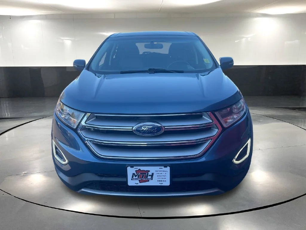 Used 2018 Blue Ford SEL image 9