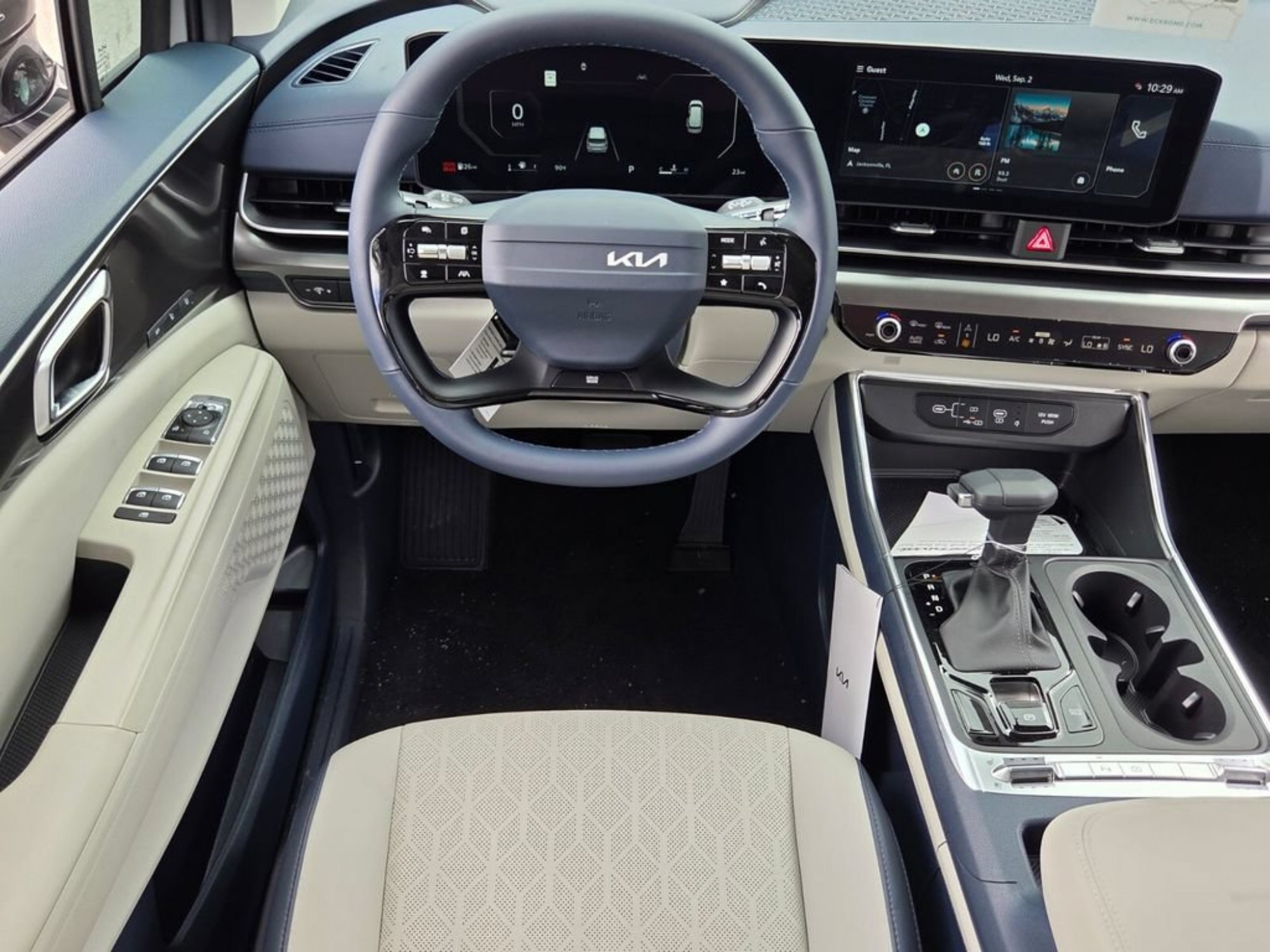 New 2027 Ceramic Silver Kia SX image 11