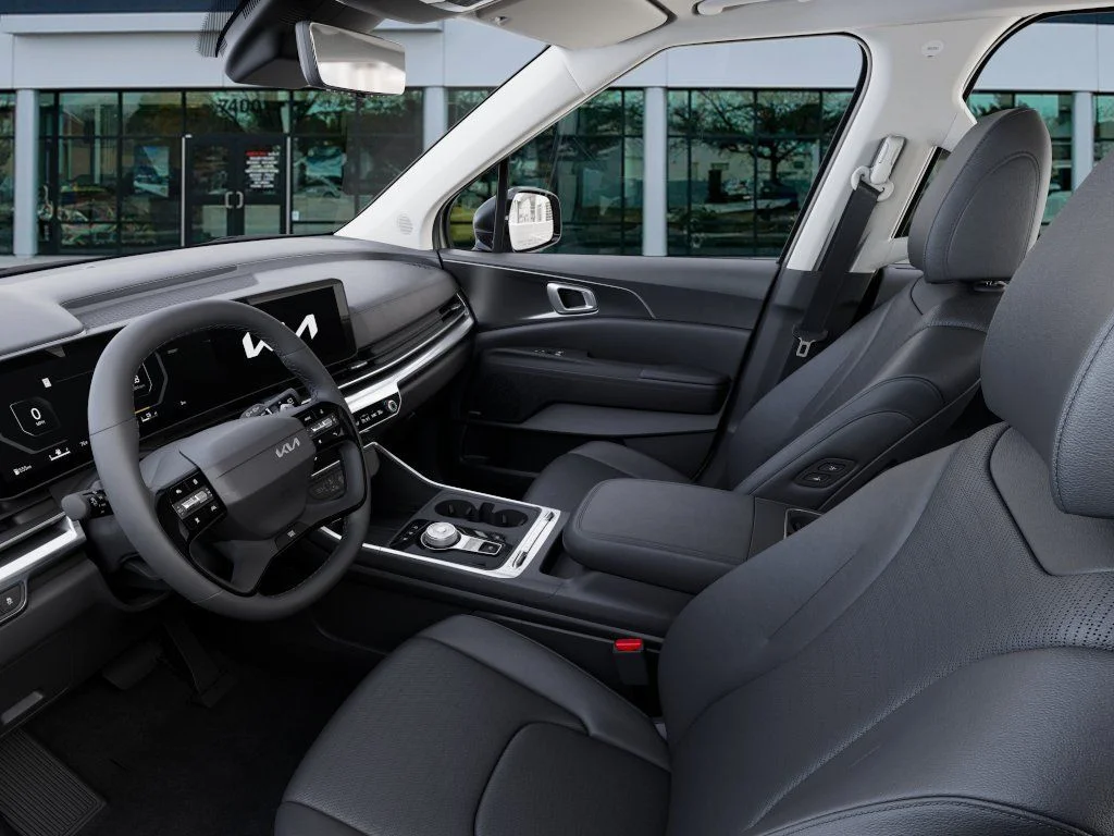 New 2027 Silver Kia SX Prestige image 17