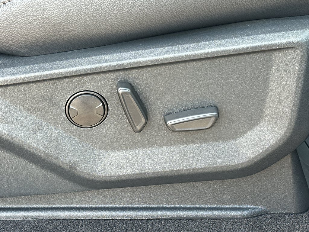 New 2026 Agate Black Metallic Ford Lariat® image 36