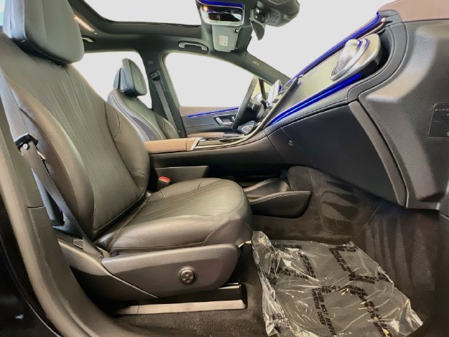 Certified Used 2023 Black Mercedes-Benz 450 image 32