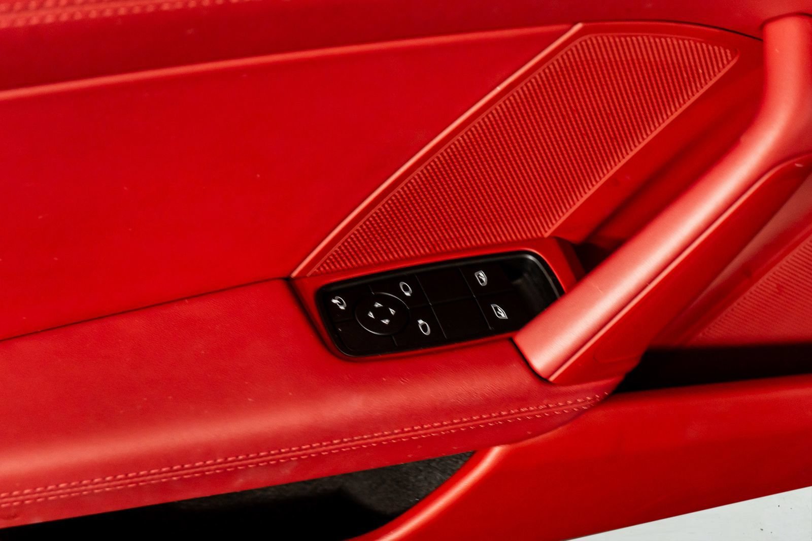 Used 2023  Porsche Carrera 4S image 46