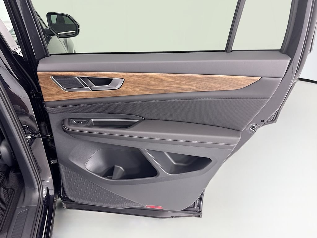 New 2026 Deep Black Pearl Volkswagen 2.0T SE image 25