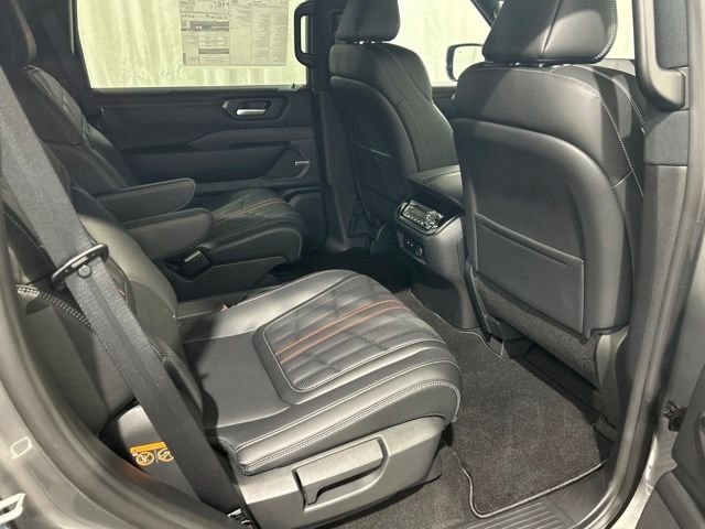 2026 Nissan Armada PRO-4X - Photo 15
