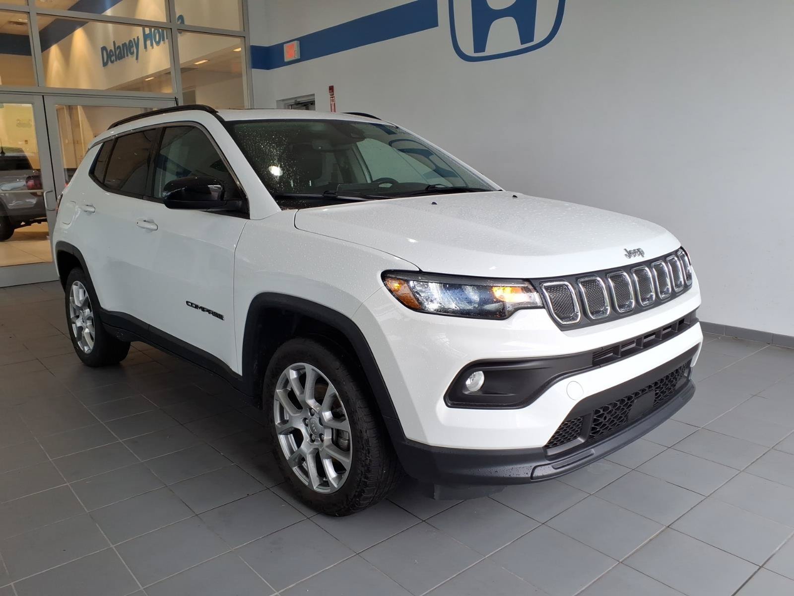 2022 Jeep Compass Latitude Lux