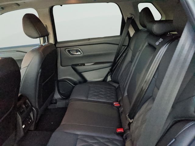 2026 Nissan Rogue Platinum - Photo 10