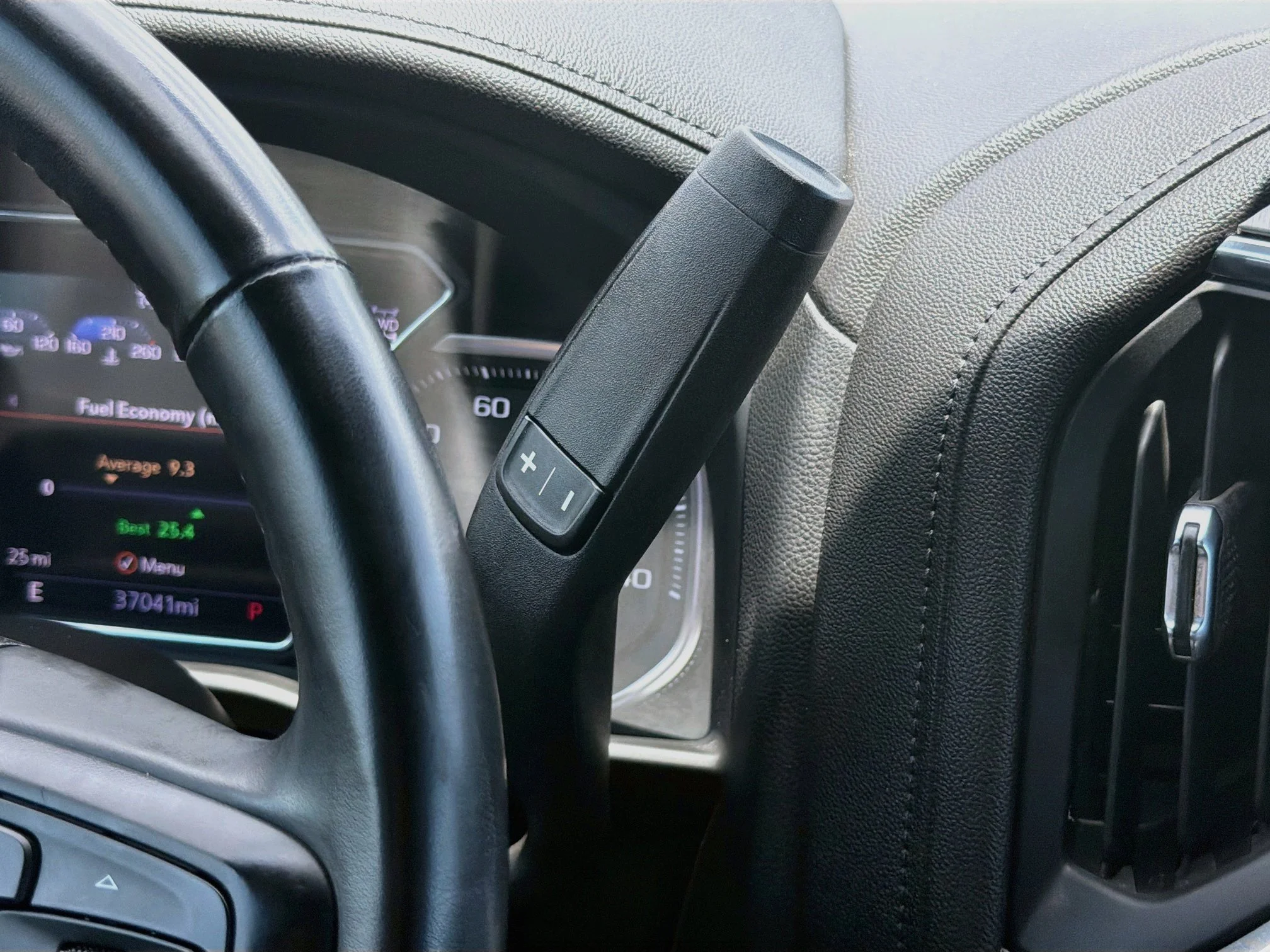 Used 2023 Ebony Twilight Metallic GMC Denali image 28