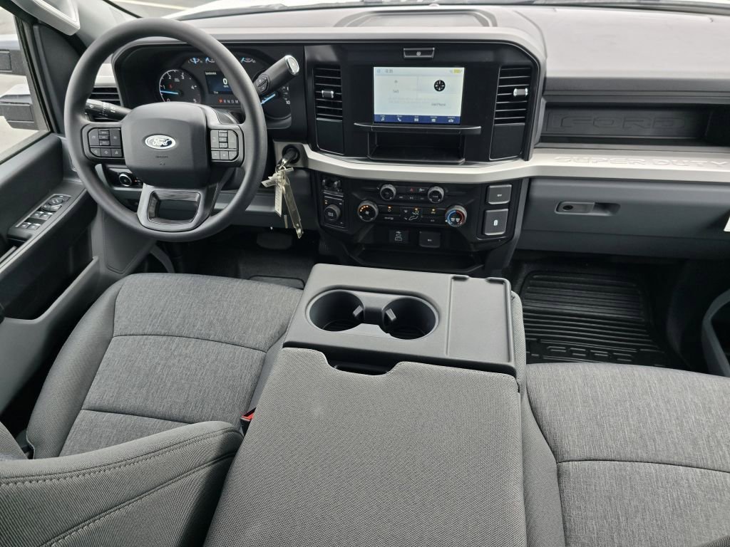 New 2026 Oxford White Ford XL image 31