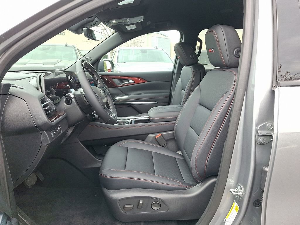 2026 Chevrolet Traverse Z71 - Photo 6