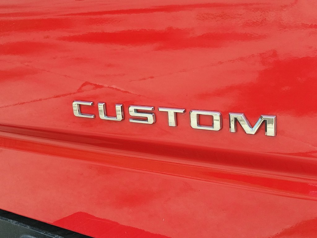 Used 2019 Red Chevrolet Custom Trail Boss image 8