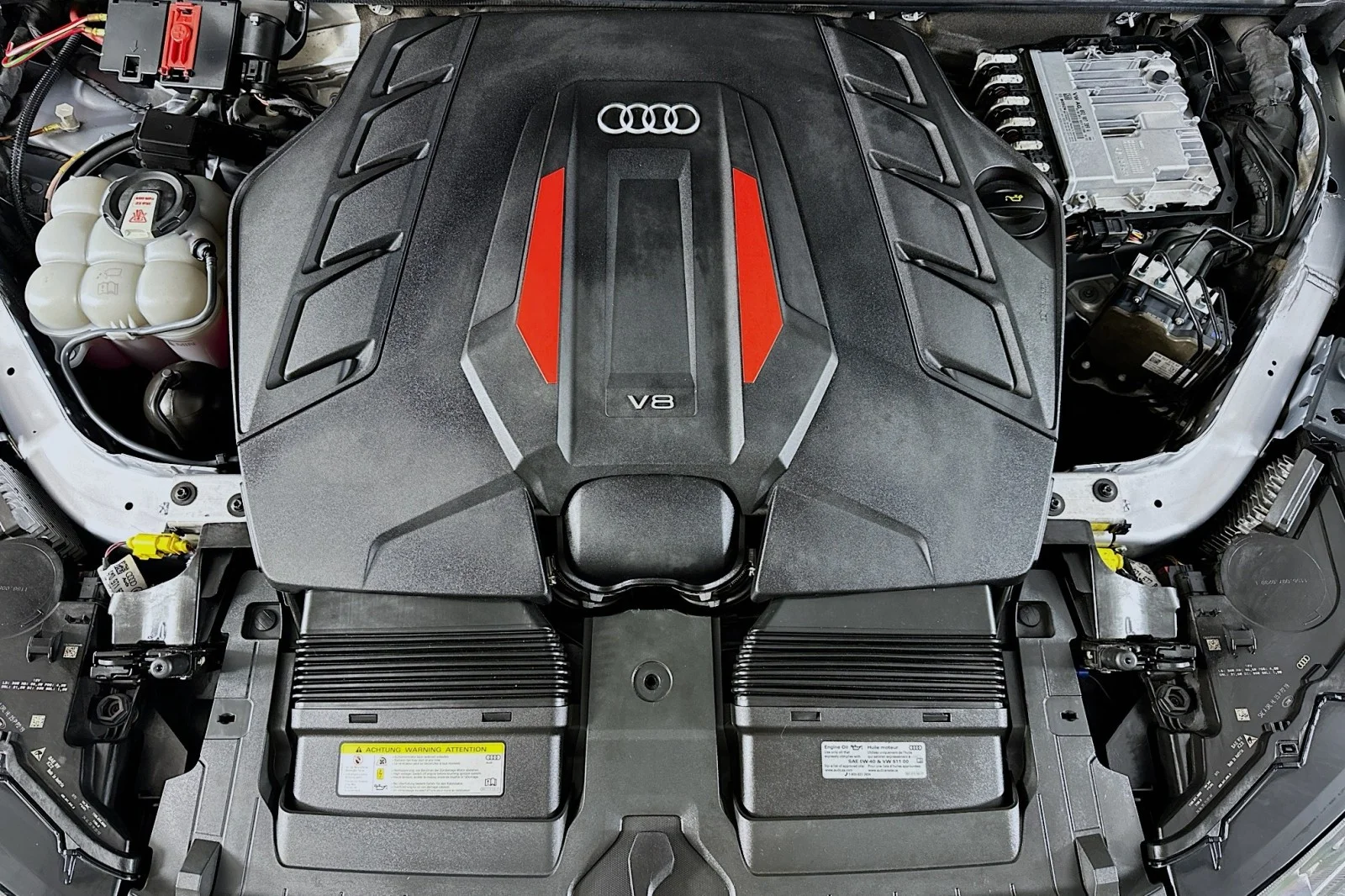 Used 2020 Florett Silver Metallic Audi Prestige image 14